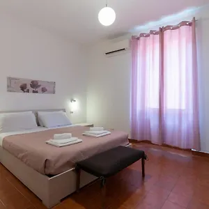 https://evelina-guest-house-in-trastevere.it-romehotels.com
